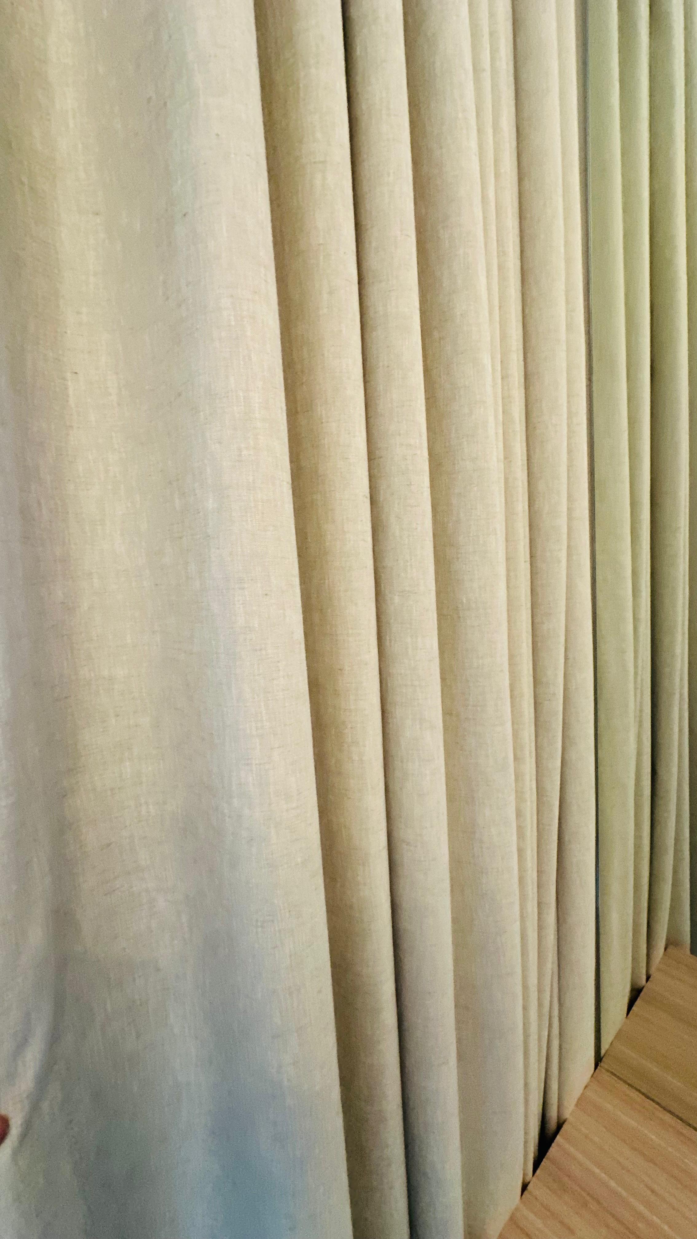 Walk-in wardrobe Dubai: cost, design and joinery