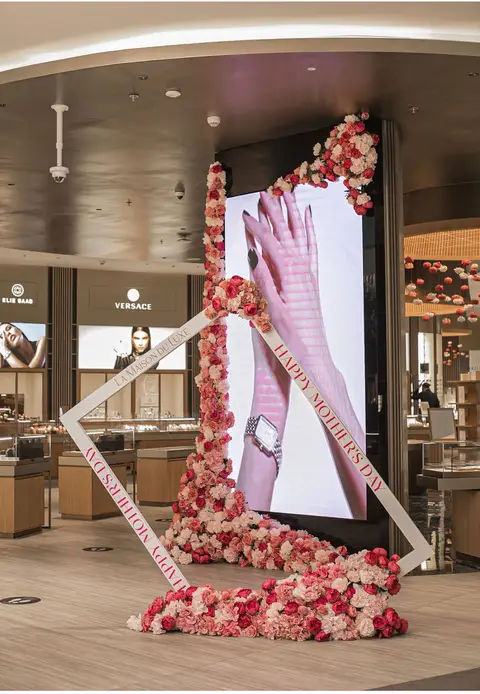 Mother's Day Rose Frame Display