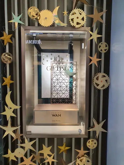 Gifting Display Case
