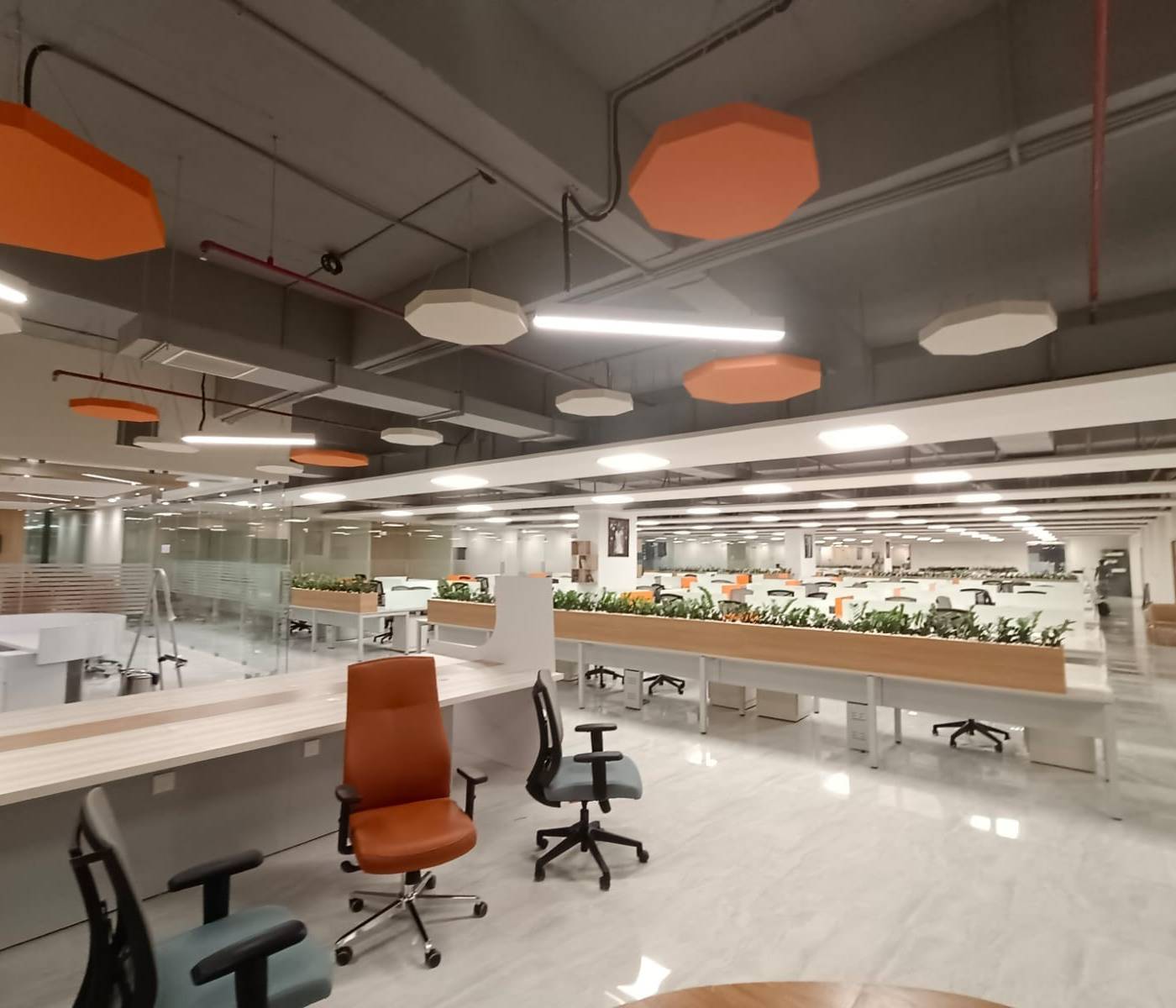 Open-plan office fit-out in Dubai by Noor Al Sundus Contracting