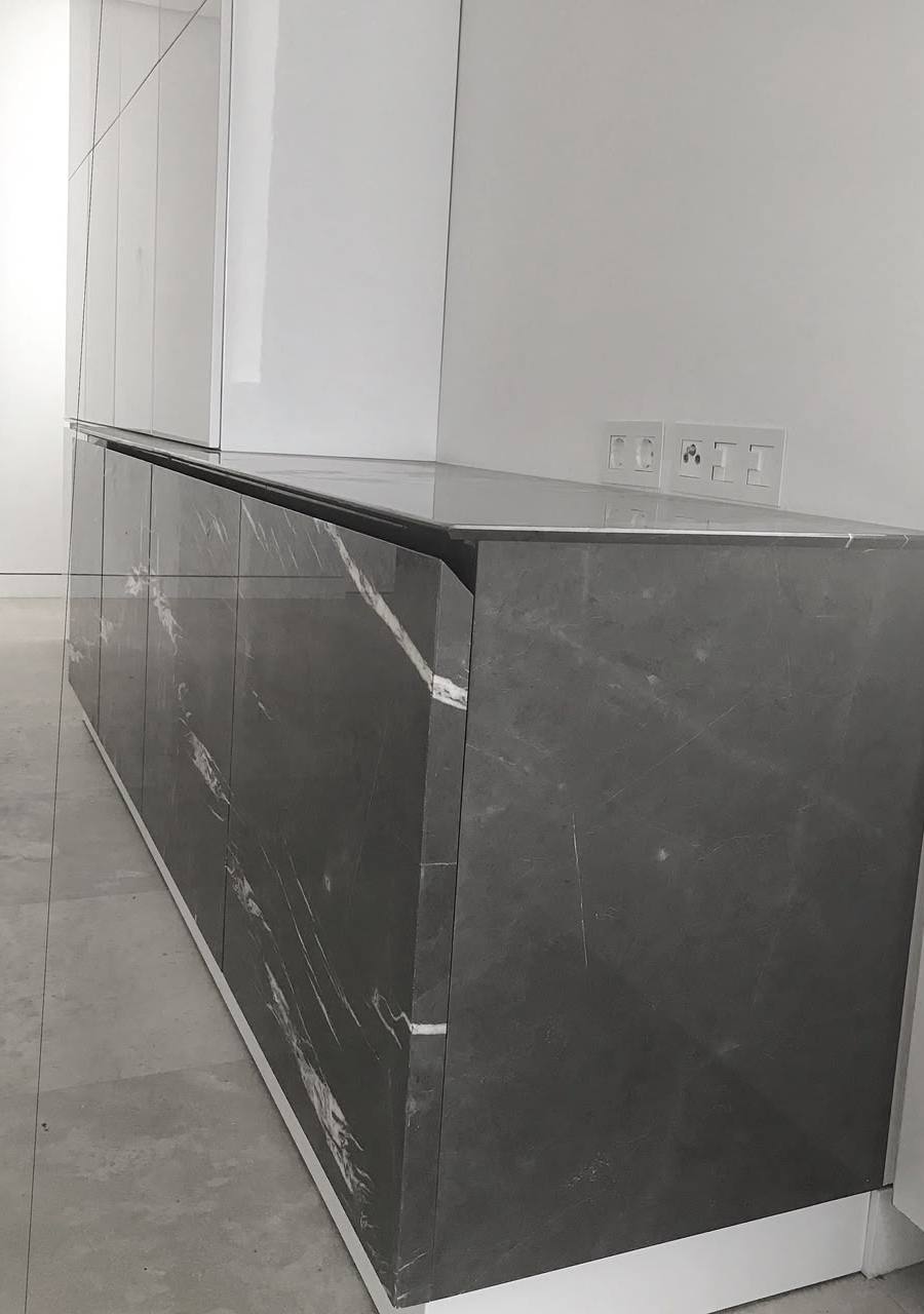 Charcoal marble kitchen island with white veining